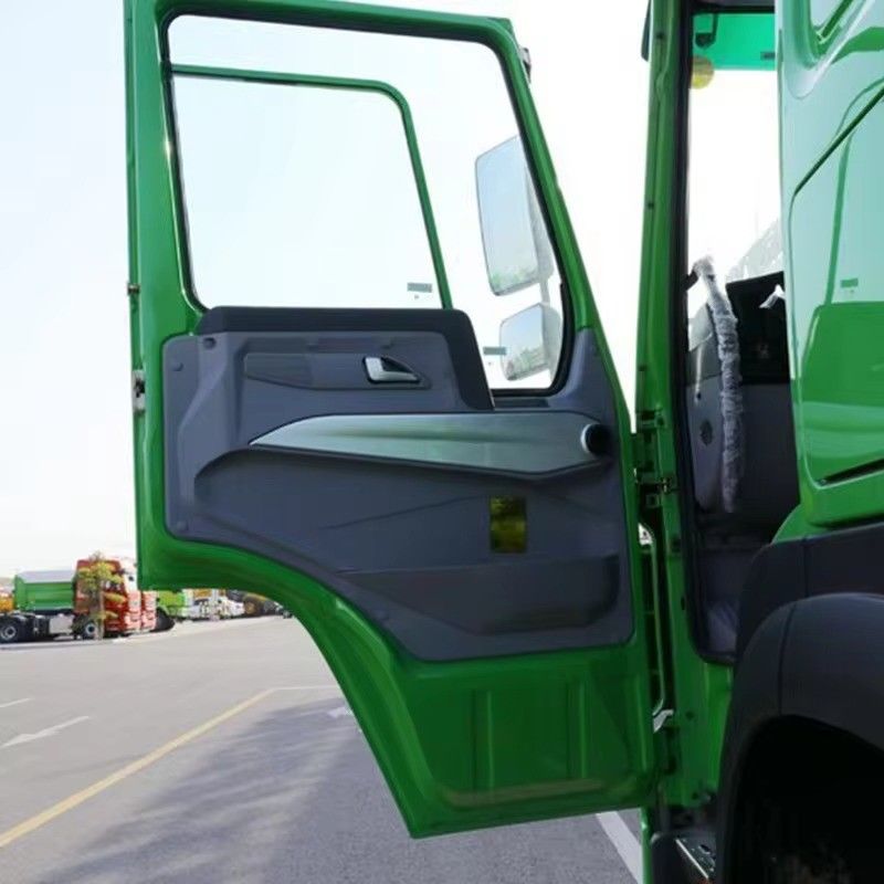 SINOTRUCK Howo 30 ton 371 pk 6x4 8x4 Diesel zware vrachtwagen gebruikte dumper truck