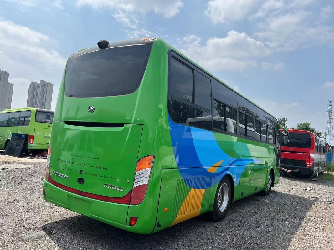 6908 Gebruikte bus 39 zitplaatsen Coachbussen met handgeschakelde versnellingsbak en afmetingen 12000*2550*3890