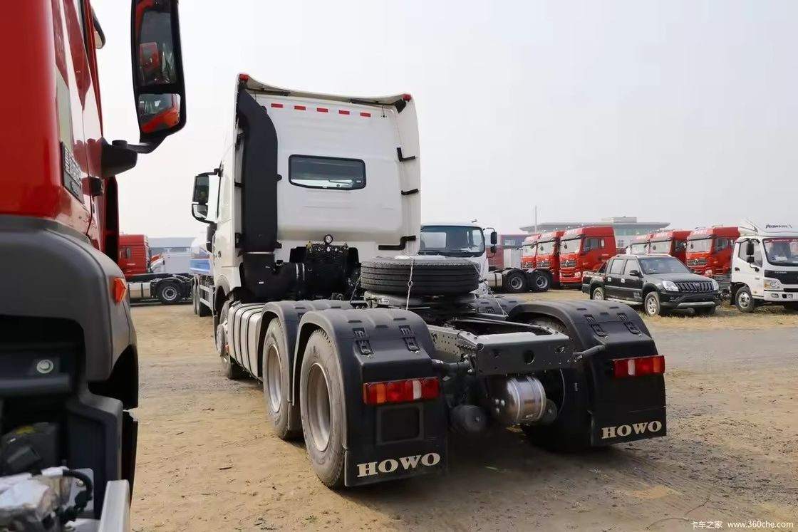 Sinotruk Howo 6x4 10 wiel trekker vrachtwagen Gebruikt 371 pk 440 pk cilinders 6 band nummer 10