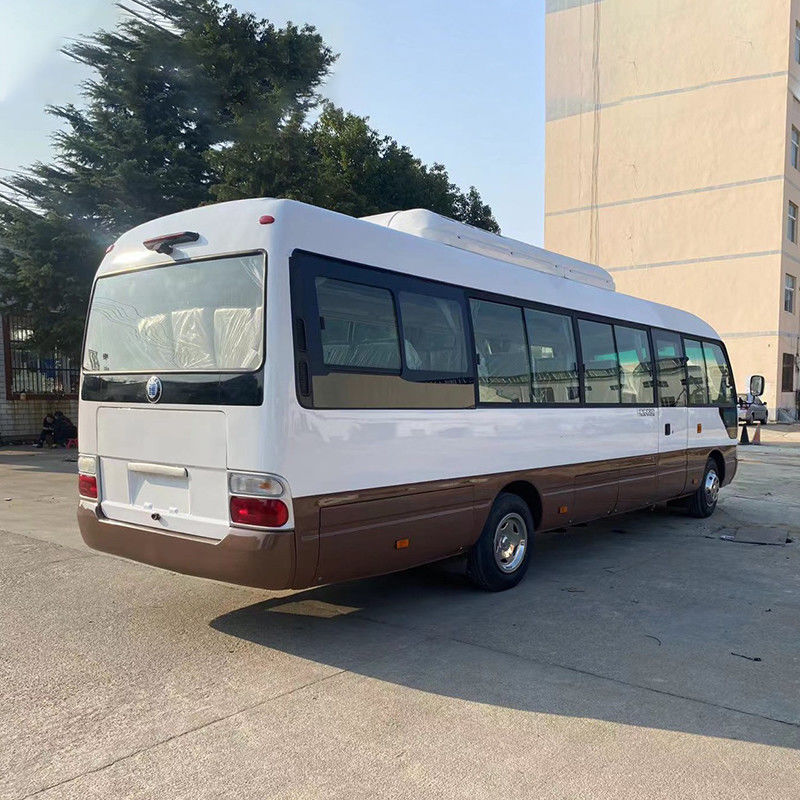 Handmatig gebruikte Toyota Coaster Bus 30 zitplaatsen Max Power 113/5200 Transmissie type