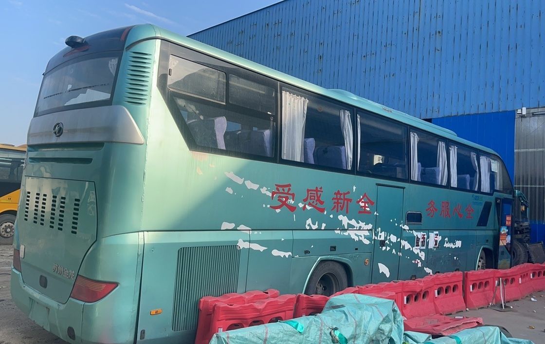 70 zitplaatsen Bus Bus Luxe Tour Passagiersbus met LHD-stuur en ruim interieur