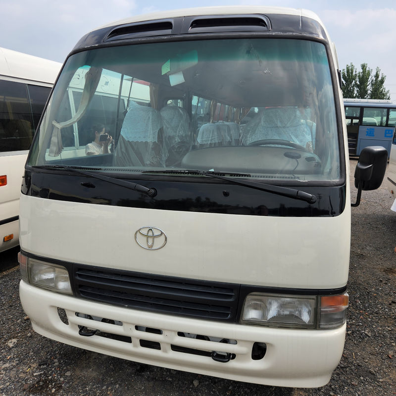 6 8L TOYO TA COASTER GEBRUIKT diesel of benzine van 23 tot 29 zitplaatsen met EURO 3 uitstoot