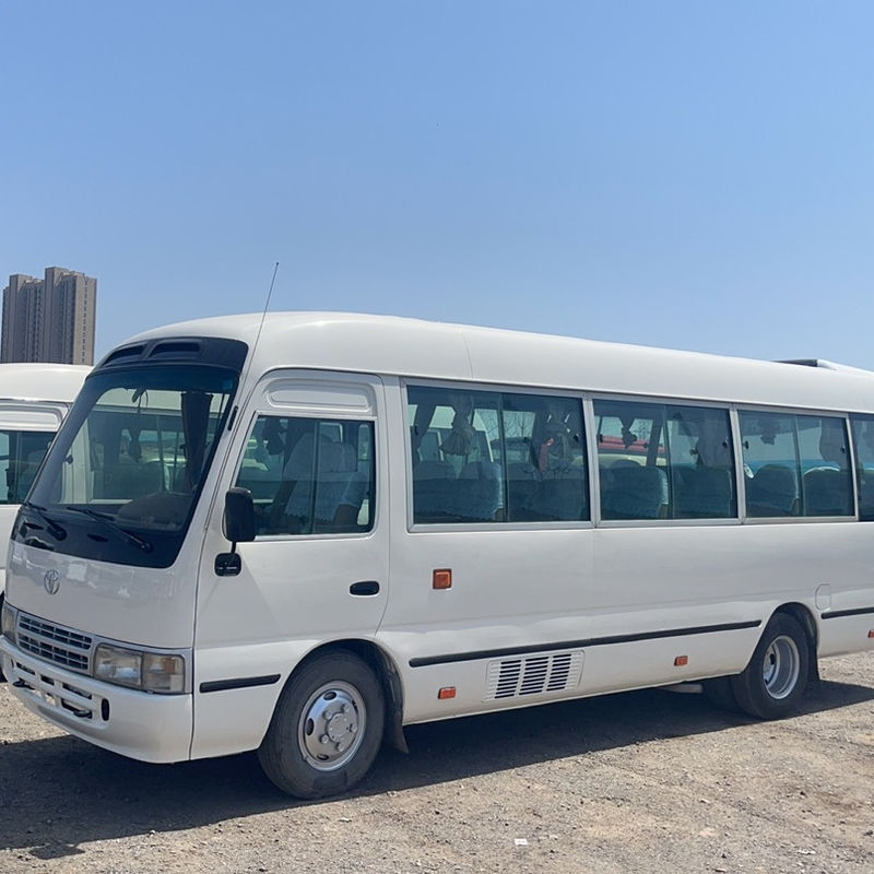 Gebruikte Toyota Coaster Bus met EURO 3 emissie en handgeschakelde transmissie in goede staat