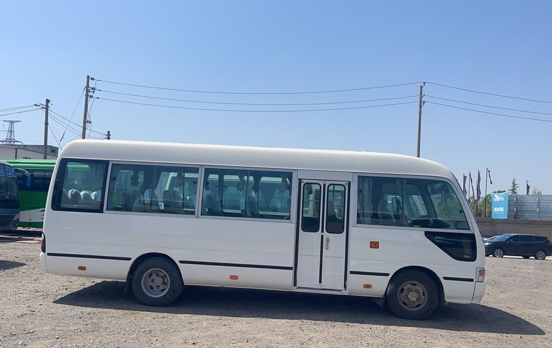 Gebruikte Toyota Coaster Bus met EURO 3 emissie en handgeschakelde transmissie in goede staat