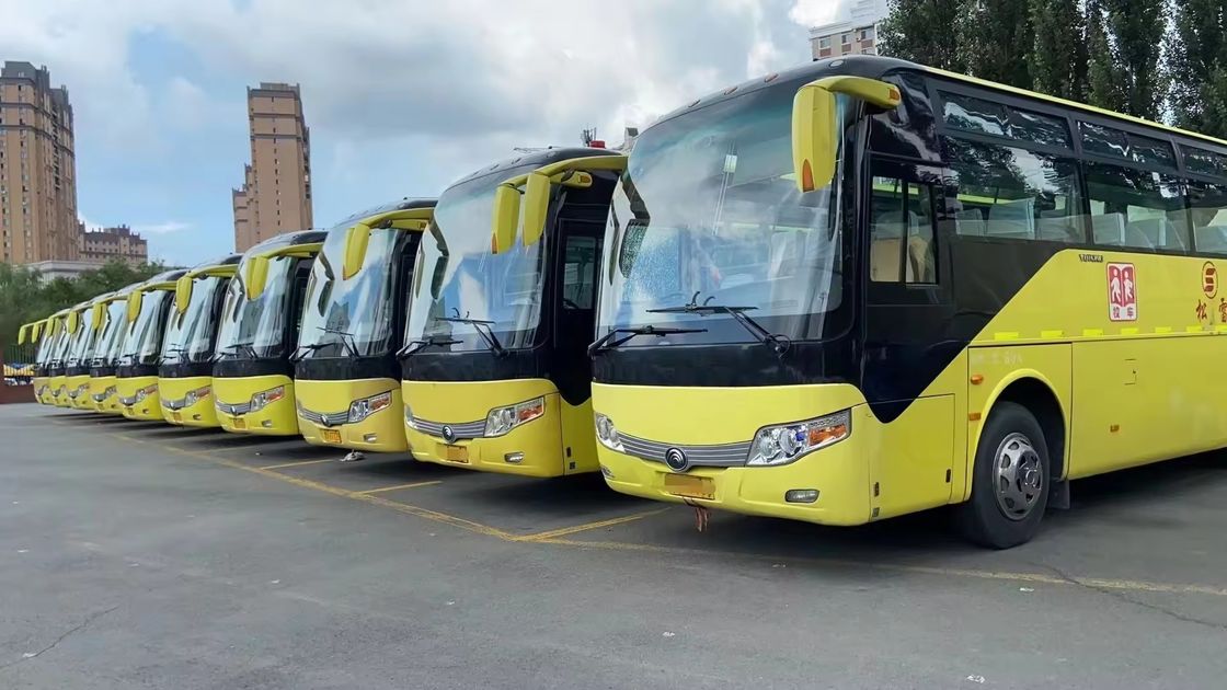 Euro 3 emissie standaard YUOTONG Bus met 3 2 zitplaatsen en 60 zitplaatsen luxe autocars