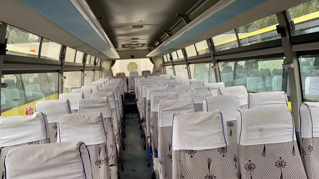 Euro 3 emissie standaard YUOTONG Bus met 3 2 zitplaatsen en 60 zitplaatsen luxe autocars