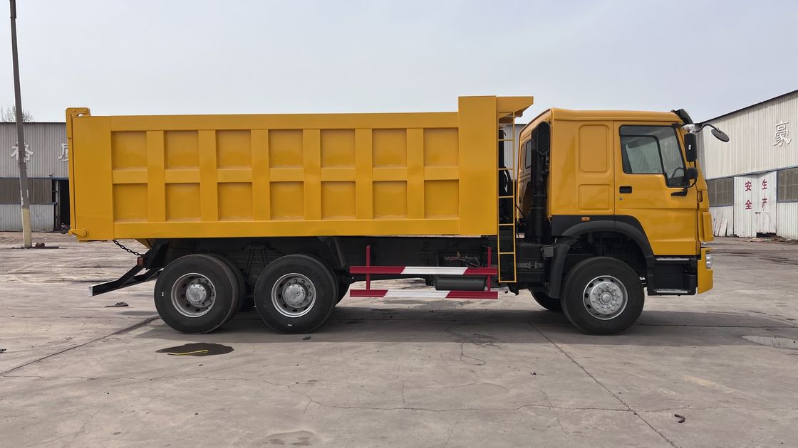 Howo 6x4 40tons 45 ton Yellow Tipper Dump Truck voor zware bouwprojecten