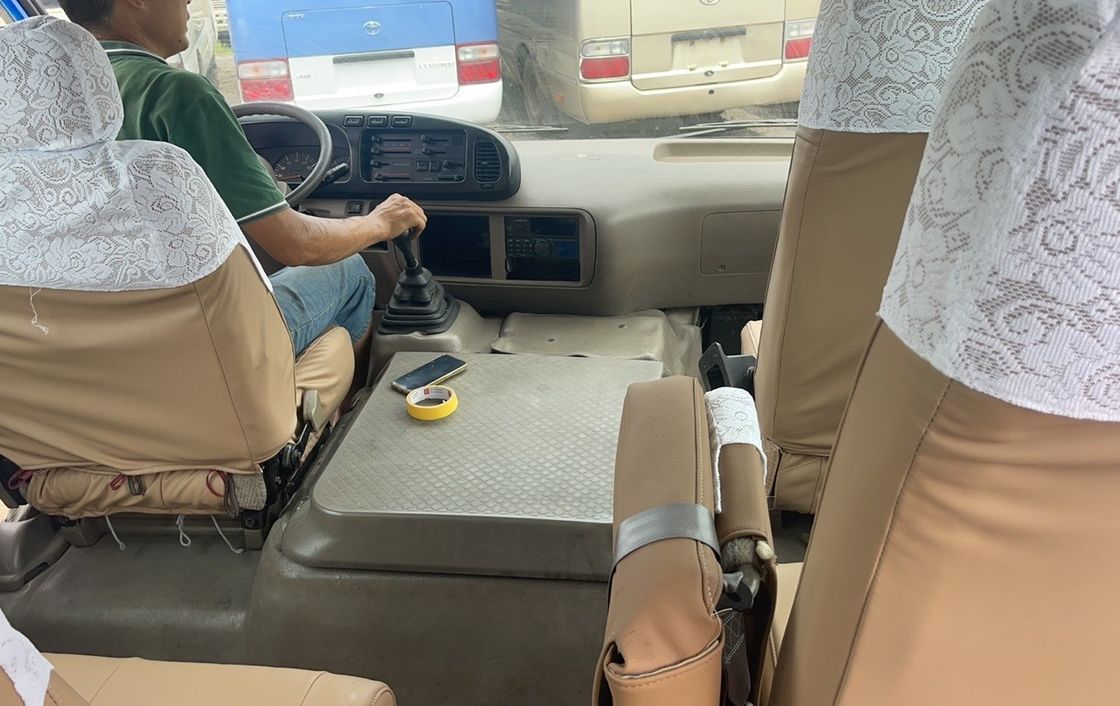 6-8L motorvermogen Linksgestuurde Toyota Coaster Bus Hoog opgeknapt Gebruikt Euro 3