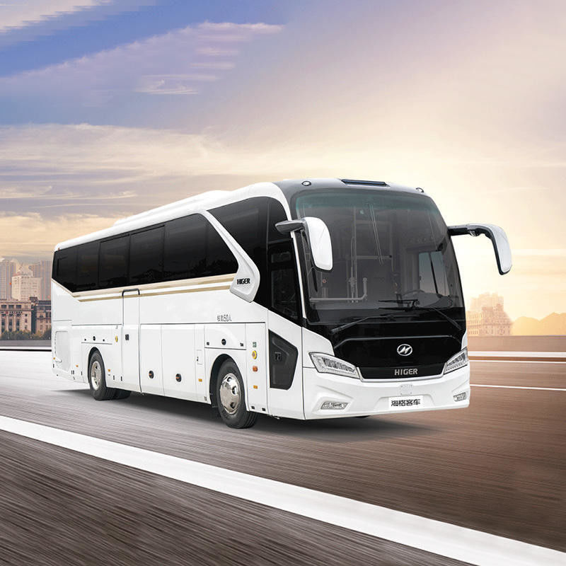 Handgestuurde luxe 50 zitplaatsen diesel toeristenbus met G.V.W. 18000kg