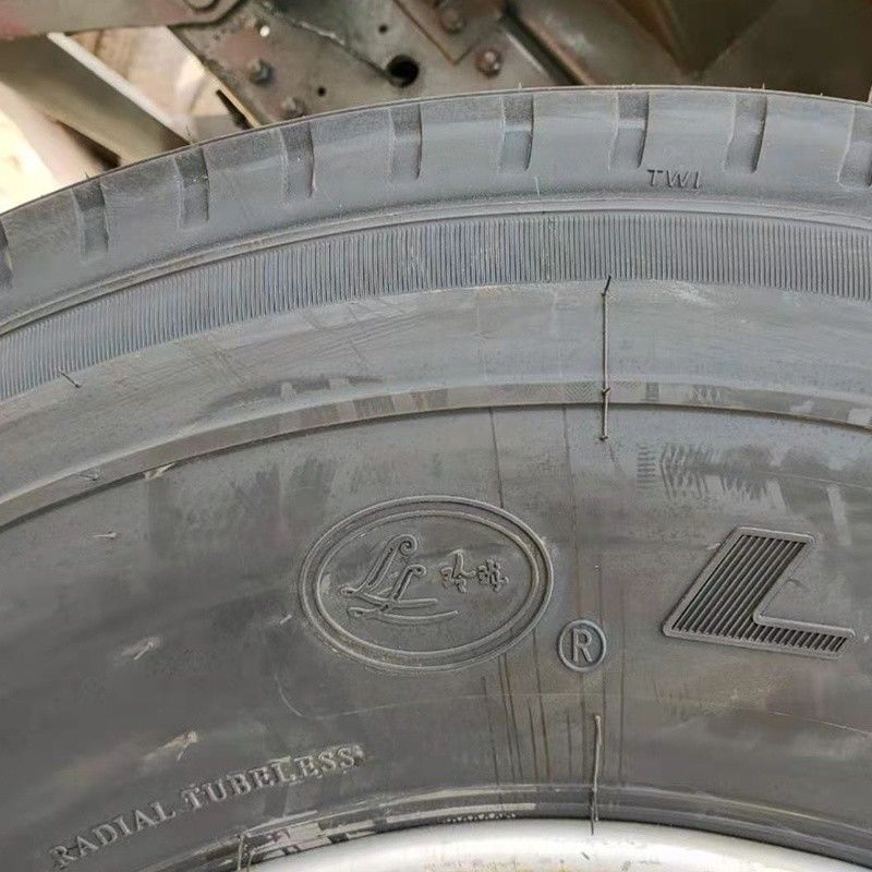 Marktsegment Ingenieursvervoer Gebruikte tippertruck met een laadcapaciteit van 31-40T