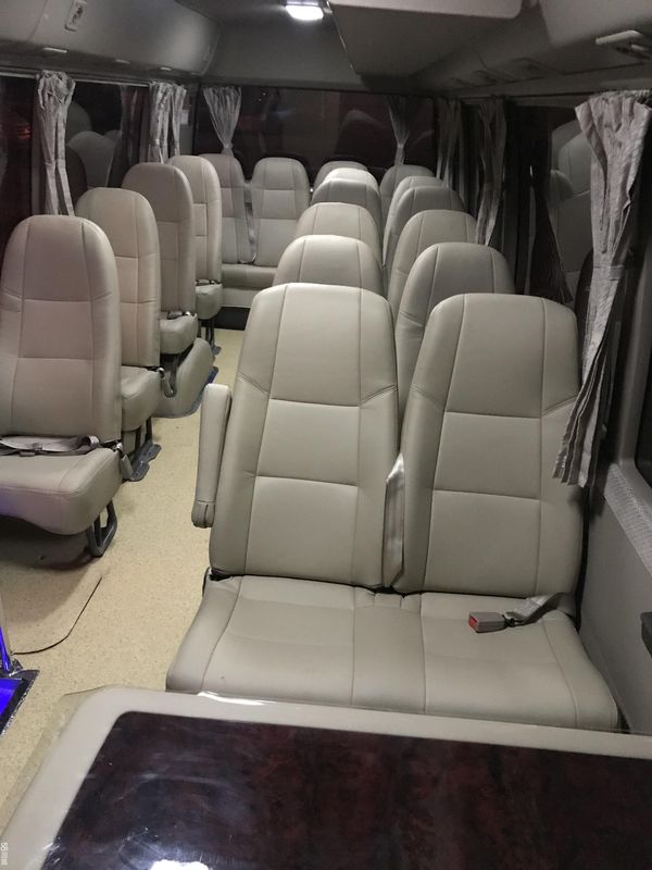 30 zitplaatsen Tweedehands Toyota Coaster Bus in goede staat en 7005*2040*2785 band 9.00R20