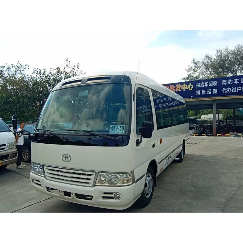 30 zitplaatsen Tweedehands Toyota Coaster Bus in goede staat en 7005*2040*2785 band 9.00R20