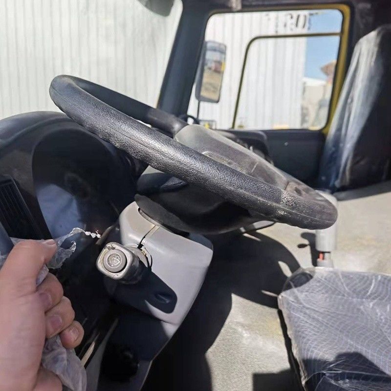 12 wielen Shacman F3000 8x4 Tipper Truck met multimedia systeem en motorcapaciteit 8L