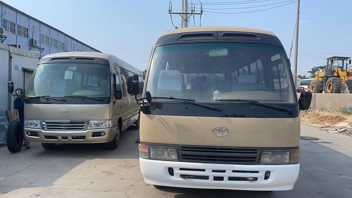 Handgestuurde 7m LHD tweedehands minibus 30 zitplaatsen