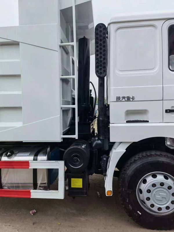 Vernieuwde Shacman F3000 6x4 10 Wheeler Dump Truck met Cargo Tank lengte 5.3-6.2M