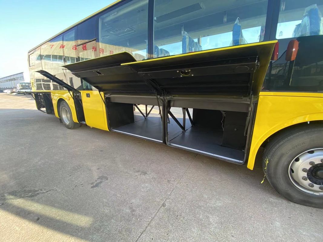 Gebruikte 65 zitplaatsen ZK6121 12m Coach Bus met 8,4L verplaatsing en links stuurwiel
