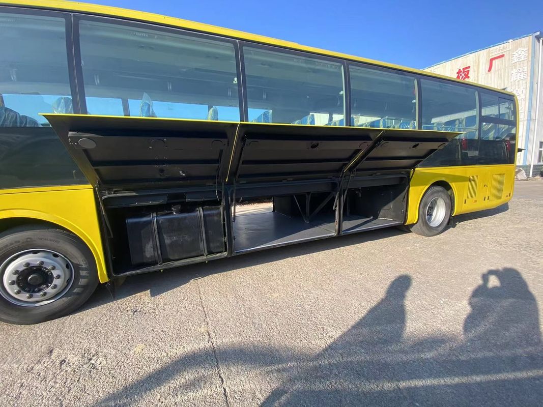 Gebruikte 65 zitplaatsen ZK6121 12m Coach Bus met 8,4L verplaatsing en links stuurwiel