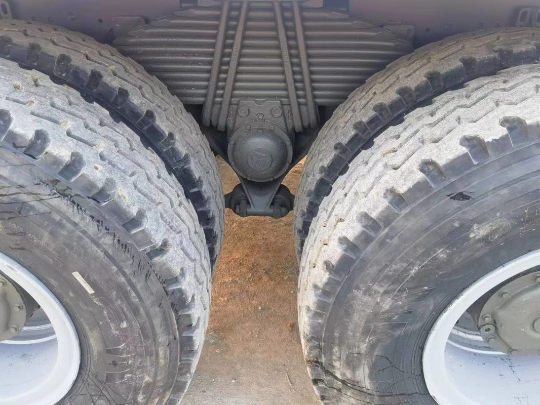 Krachtige HOWO 6x4 430 pk tipper truck met 19CBM Box en brandstoftankcapaciteit 300-400L
