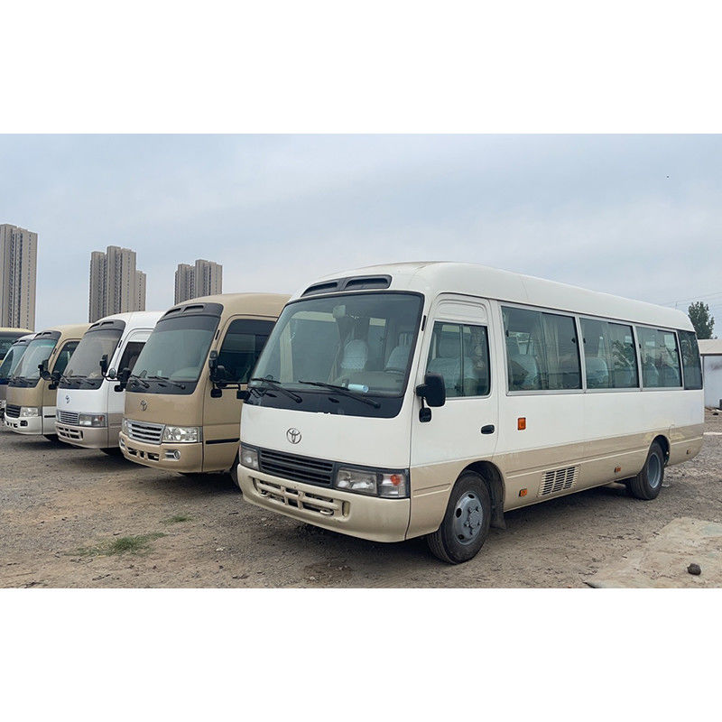 4000 plaatsen Dieselmotor Wit TOYO TA Coaster Minibus voor passagierstoerisme