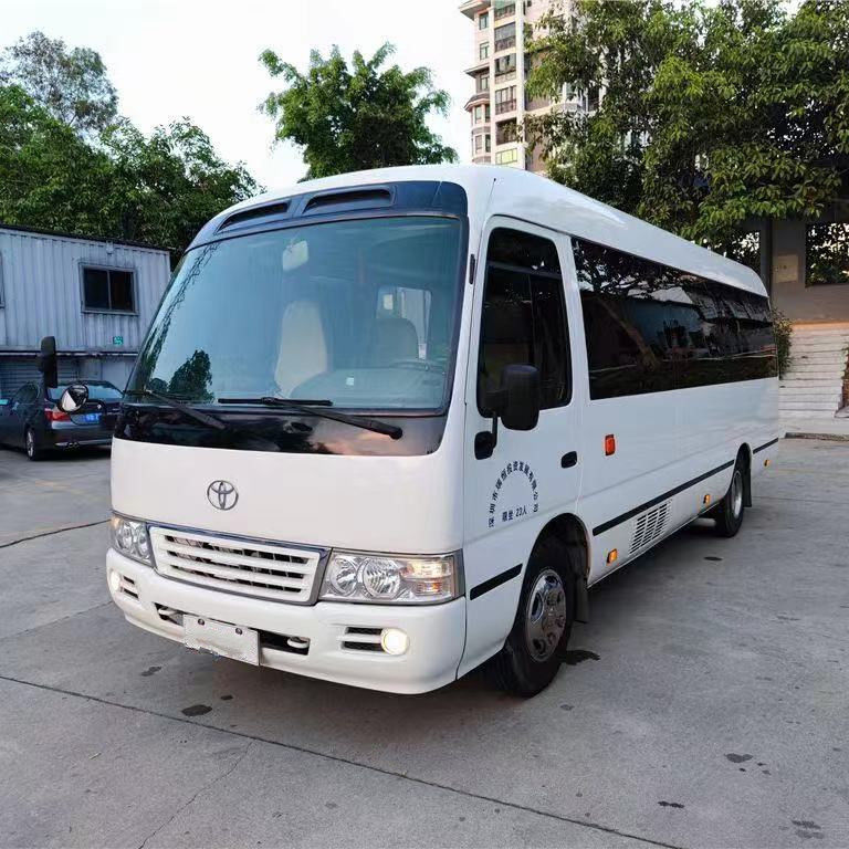 Max Power 113/5200kw Toyota Minibus Benzine en dieselmotor 29 zitplaatsen Gebruikte achtbaanbus