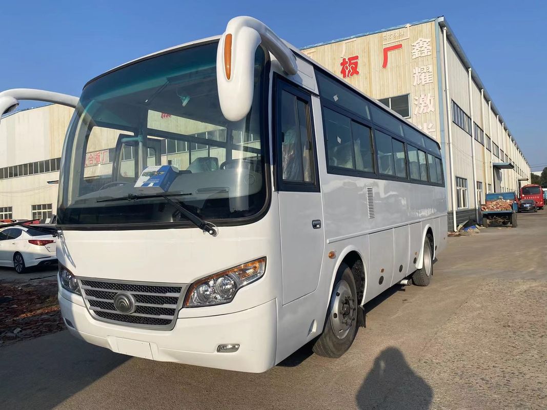 35 zitplaatsen Gebruikte bus voor Afrika Euro 3 uitstoot en blad veer ophanging inbegrepen