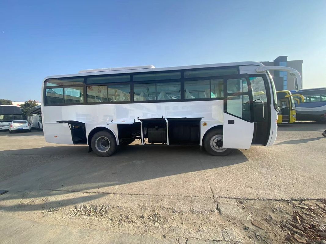 35 zitplaatsen Gebruikte bus voor Afrika Euro 3 uitstoot en blad veer ophanging inbegrepen