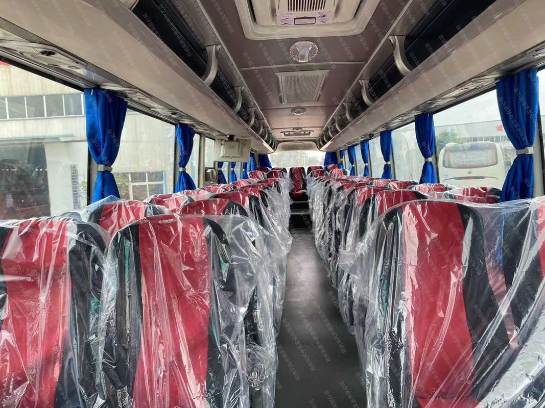 50 zitplaatsen Linksgestuurde bussen en Rhd-passagiersbussen met brandstoftype Deisel