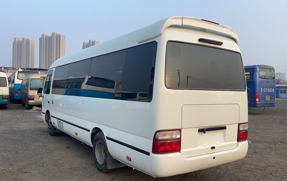 G.V.W. 6750kg redelijk gebruikte comfortabele speciale kleur achtbaan bus te koop