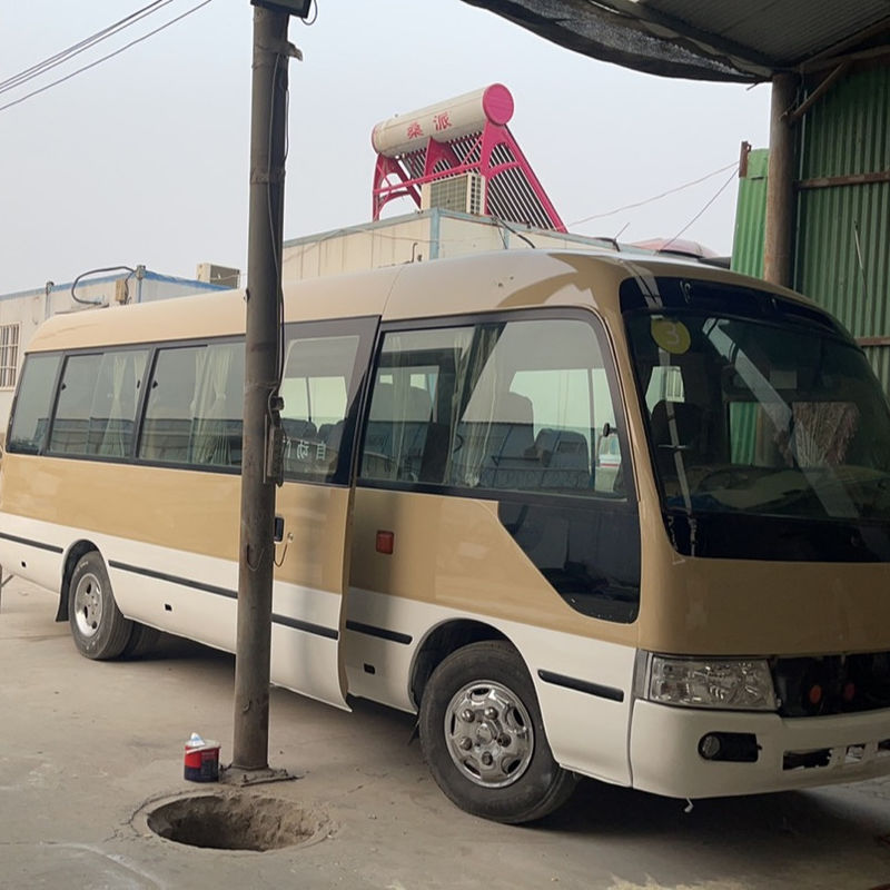 Populaire goede staat Toyota Coaster Bus met 7.00R16 banden en 3935mm wielbasis