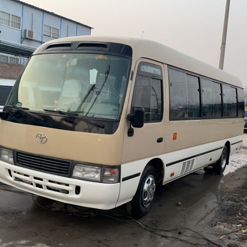 30 zitplaatsen Gebruikte Toyo ta Coaster Bus met Euro 3 emissie standaard en goede staat