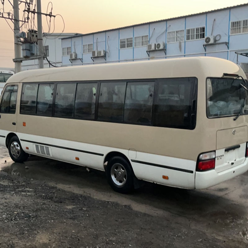 30 zitplaatsen Gebruikte TOYO TA Coaster Bus Beste en goede staat met dieselbrandstof