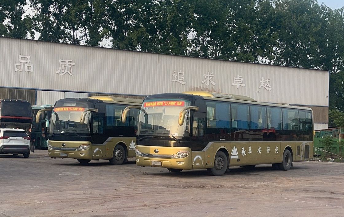 Voorraad van 65 zitplaatsen LHD-tourbussen met Euro 3-emissiestandaard en bladveervering