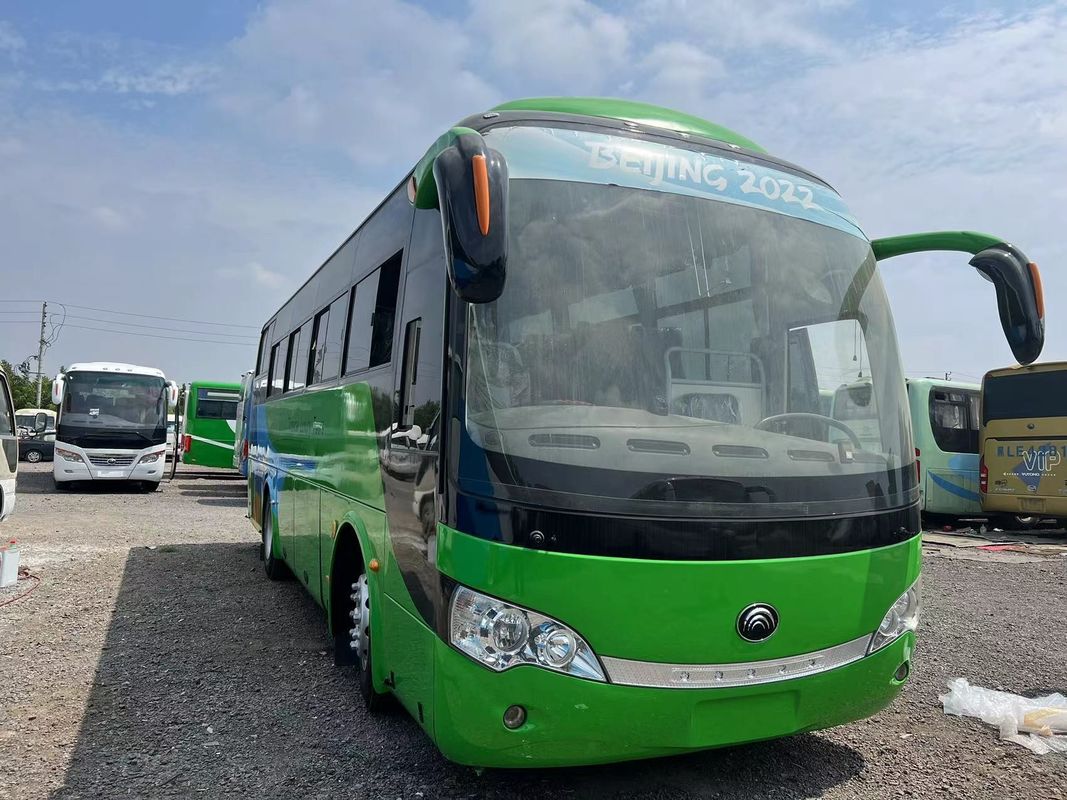 Goede staat 57 zitplaatsen RHD handgeschakeld Gebruikte bus met bladveervering