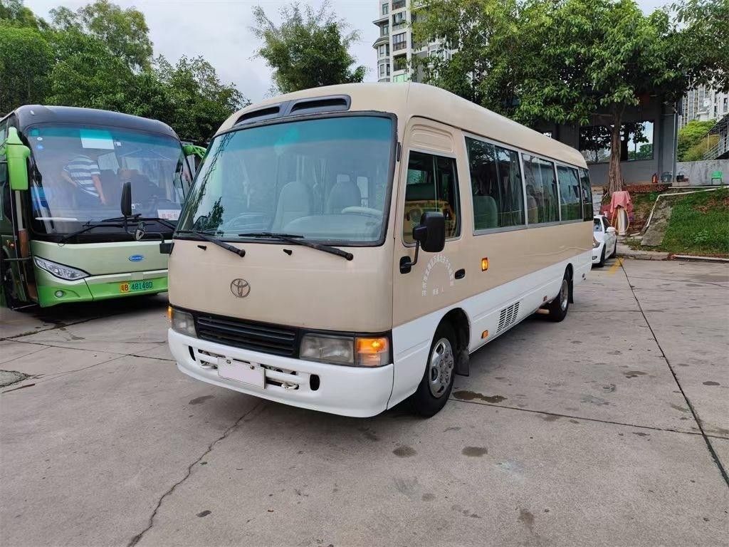 15B-FT motor 29 zitplaatsen Toyota Coaster Bus met goede prestaties en handgeschakelde transmissie