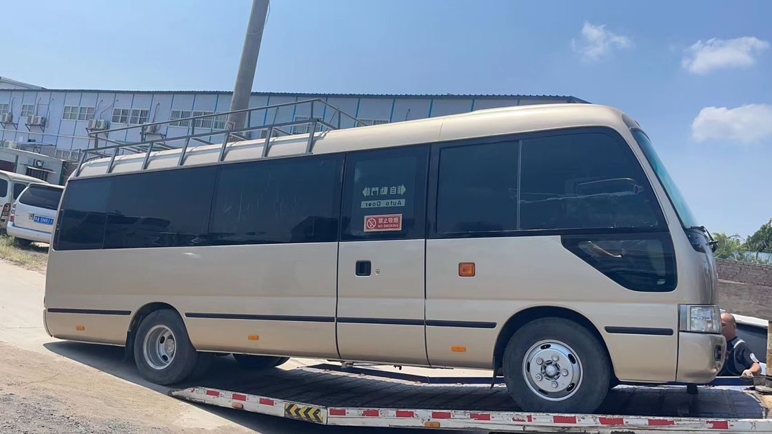 Goedkope 30 zitplaatsen diesel bus Luxe Coaster Bus met 18000 kg G.V.W.