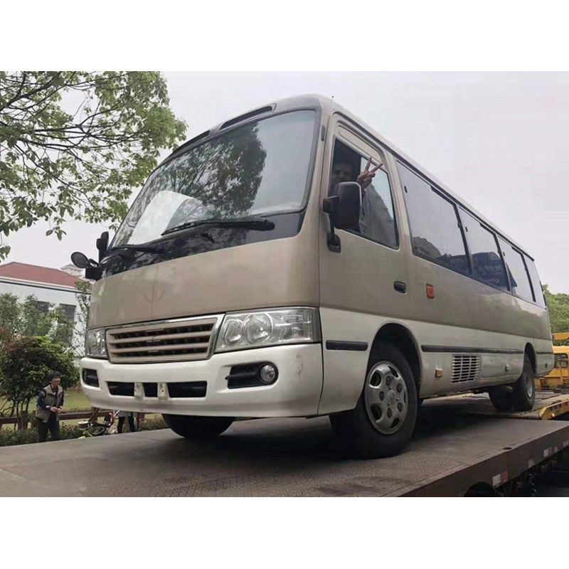 30 zitplaatsen TOYO TA Coaster Bus Diesel brandstof type en 6,50-16 banden voor het vervoer van personen