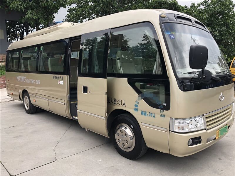 Maximale snelheid 91-110 km/u Bus met 8040x2160x2840 afmetingen L x W x H mm