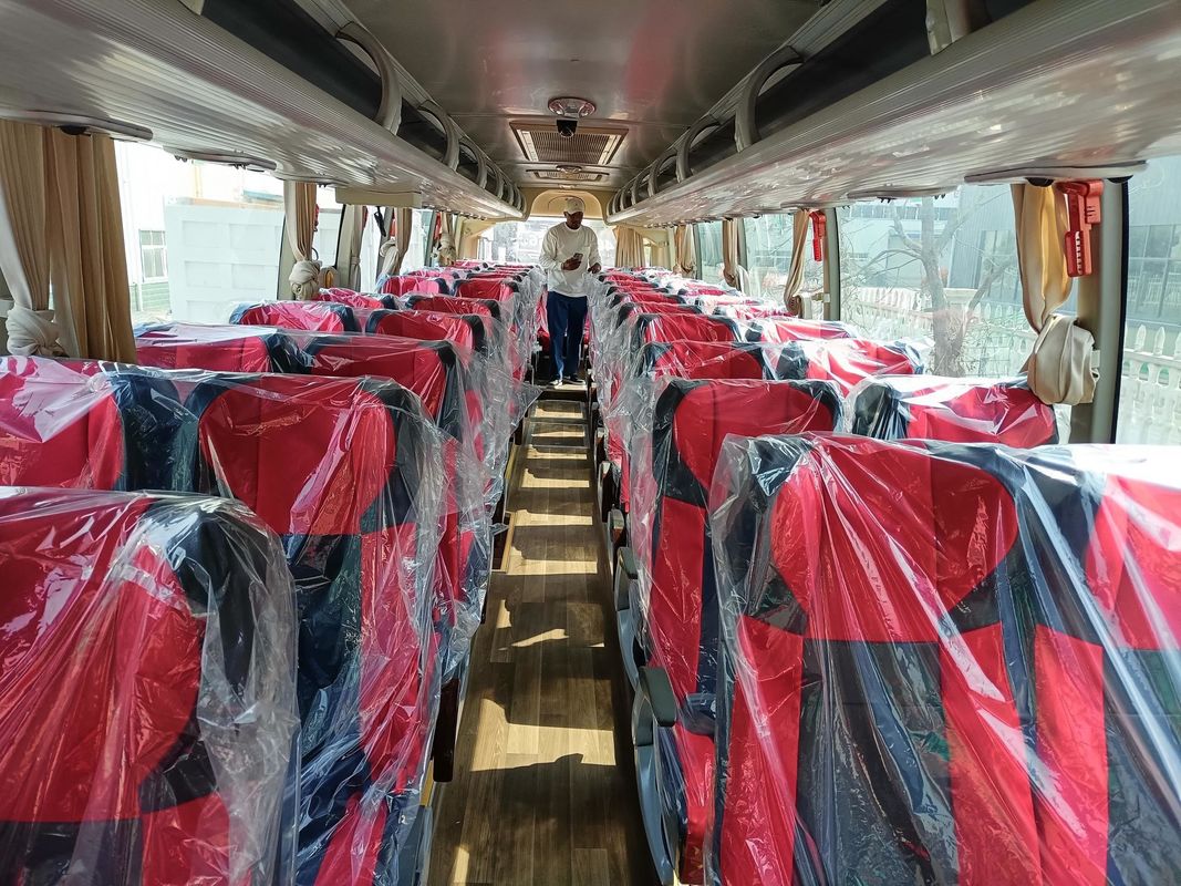 Gebruikte Yu tong 53 zitplaatsen Dieselbussen in Ghana Luxe bussen met airconditioning Uitgerust en aanbod