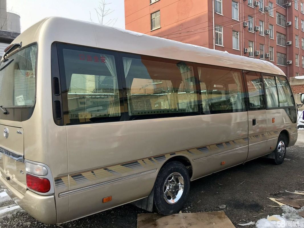 Tweedehands 22 tot 30 passagiersstoelen Toyot Coaster Bus met voor gemonteerde dieselmotor