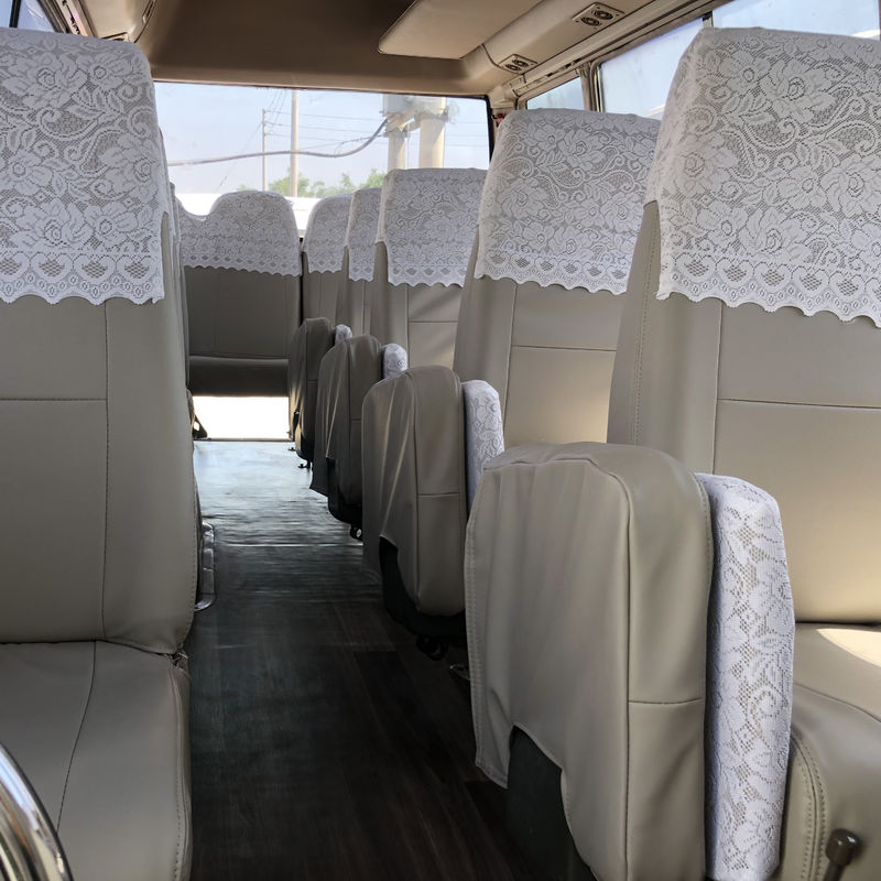Goedkope gebruikte Toyota Coaster Bus met 30 zitplaatsen en dieselmotor in goede staat