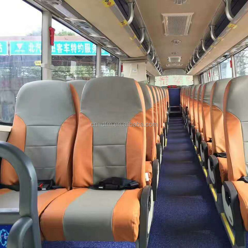 Gebruikte luxe klassieke passagiersbus met motor met een capaciteit van 4 liter en max. snelheid ≥ 100 km/u