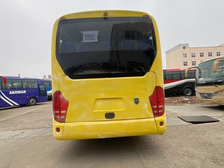 Links stuur Dieselmotor 70 zitplaatsen Gebruikte bus Euro 3 Optioneel stuurbekrachtiging
