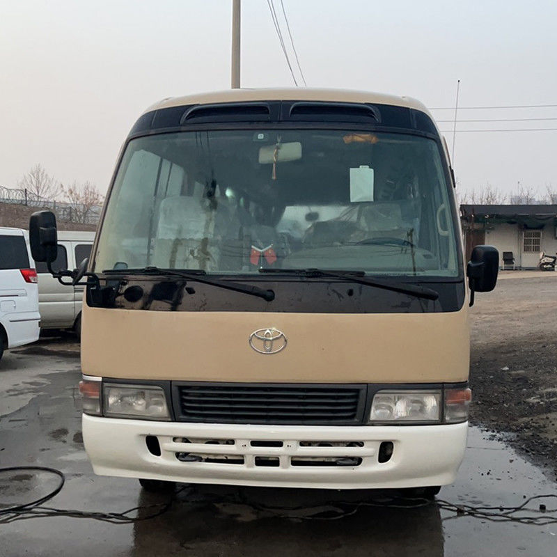 Gebruikte Toyota Coaster Bus met handgeschakelde transmissie en dieselmotor tegen betaalbare prijzen