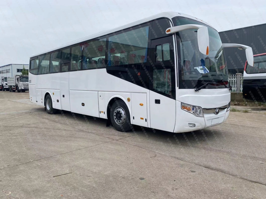 Gebruikte bussen gerenoveerd Youtong 55 zitplaatsen Coach Bus met interne toilet aandrijving Type LHD