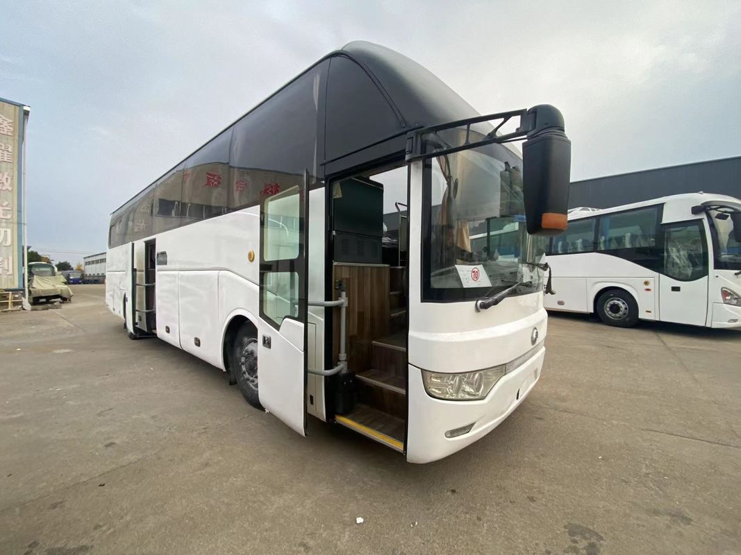 Sturing 60 zitplaatsen 65 zitplaatsen Diesel passagiersbus met uitstekende prestaties