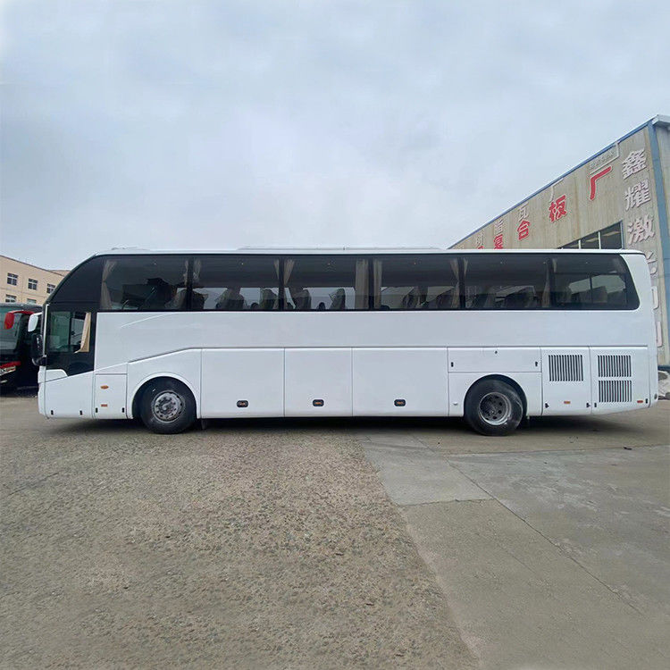 50 zitplaatsen 60 zitplaatsen 65 zitplaatsen Coach Bus Toeristische luxe bus met een motorcapaciteit van 6-8L