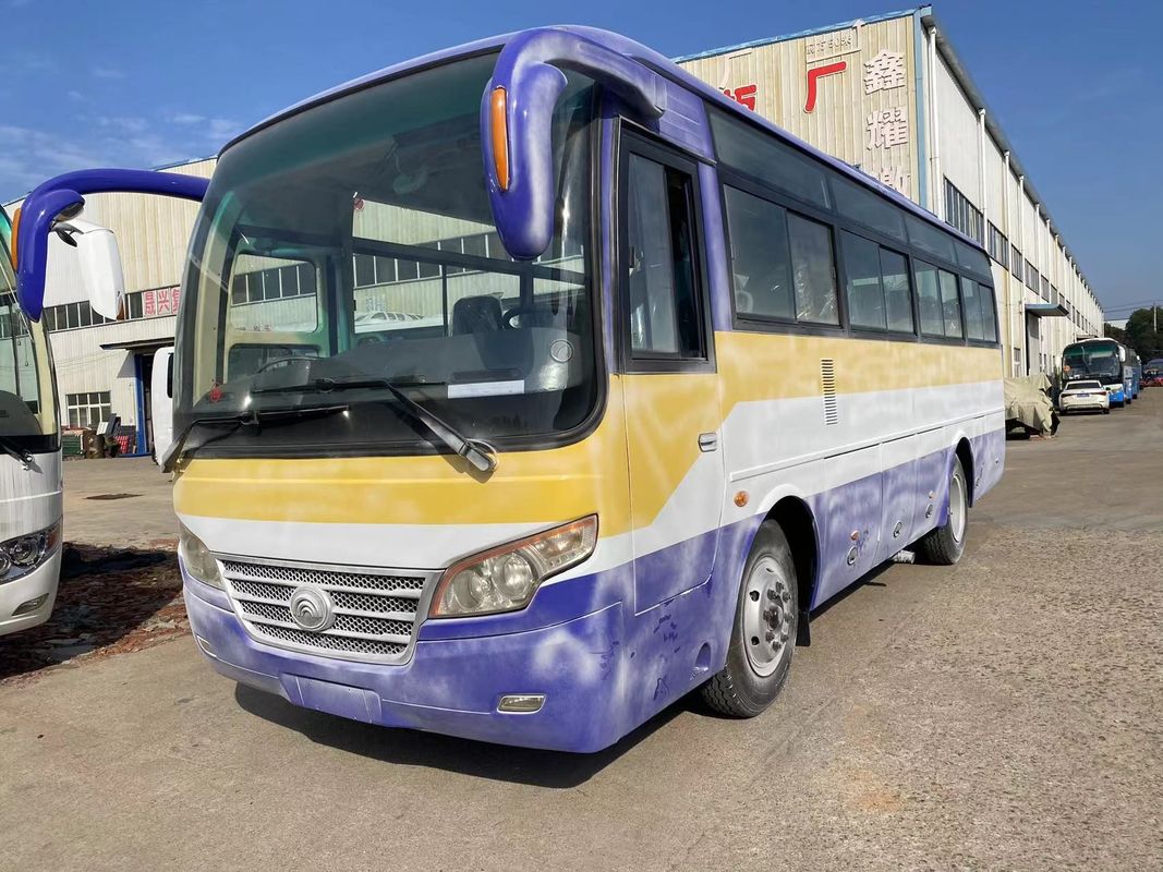 45 zitplaatsen Youtong Tour Coach Bus met toilet en handgeschakelde transmissie tegen goede prijzen