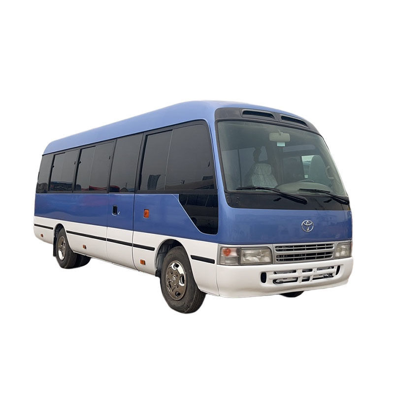 Luxe 21 zitplaatsen Toyota Coaster Minibus met motorcapaciteit 4L banden 255/70R 22.5-16