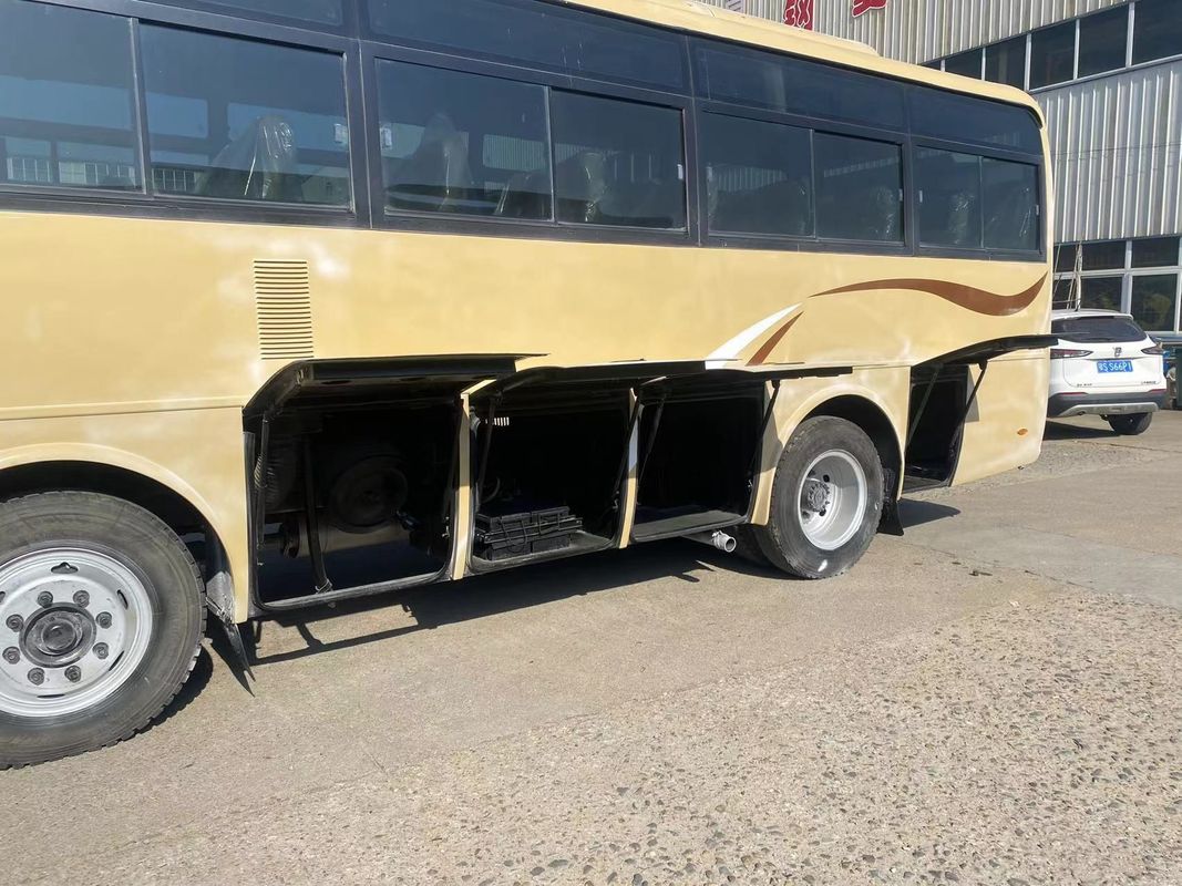 Gebruikte coachbus met 30 zitplaatsen en bladerveer ophanging in Zuid-Afrika