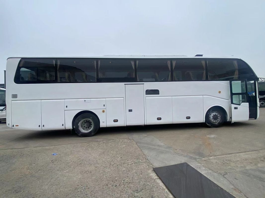 Steeractiviteit 60 zitplaatsen Gebruikte bus Euro 3 Emissienorm 65 zitplaatsen Luxe coach bus